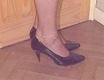 FEET